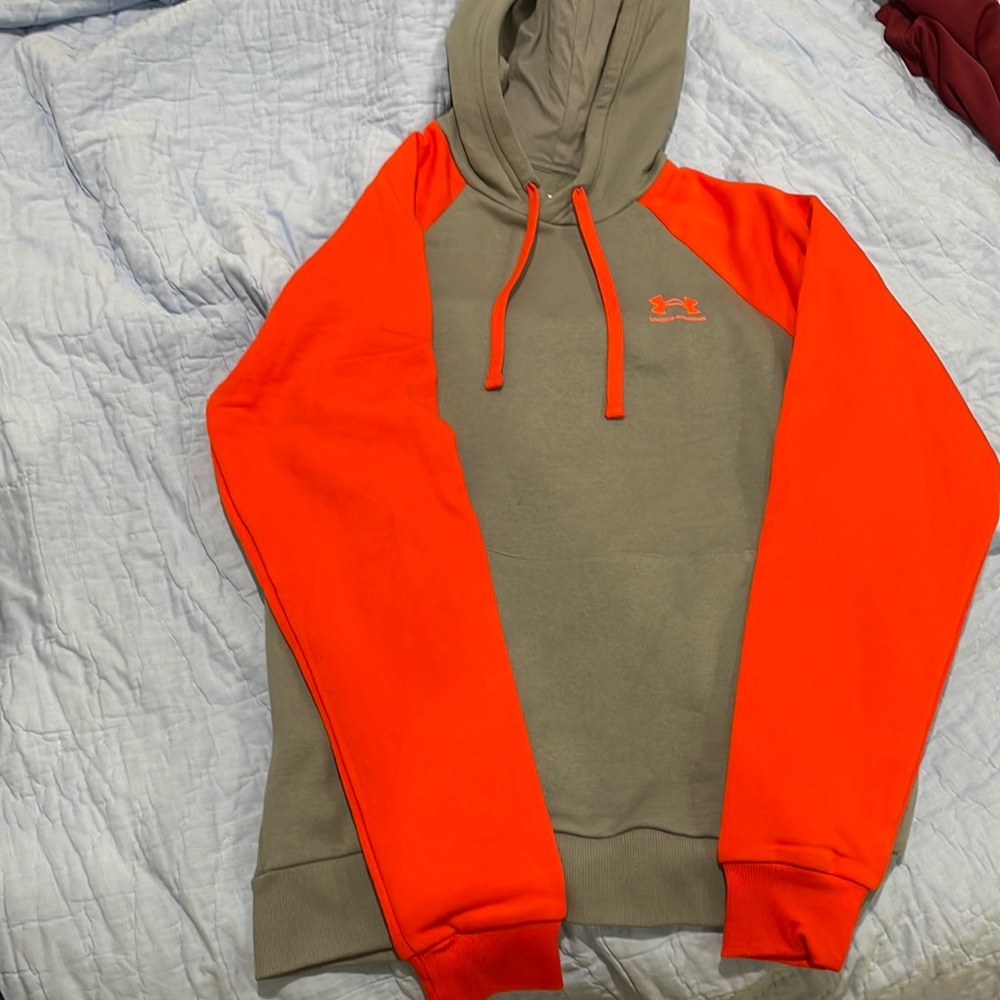 Under armour fleece hoodie
